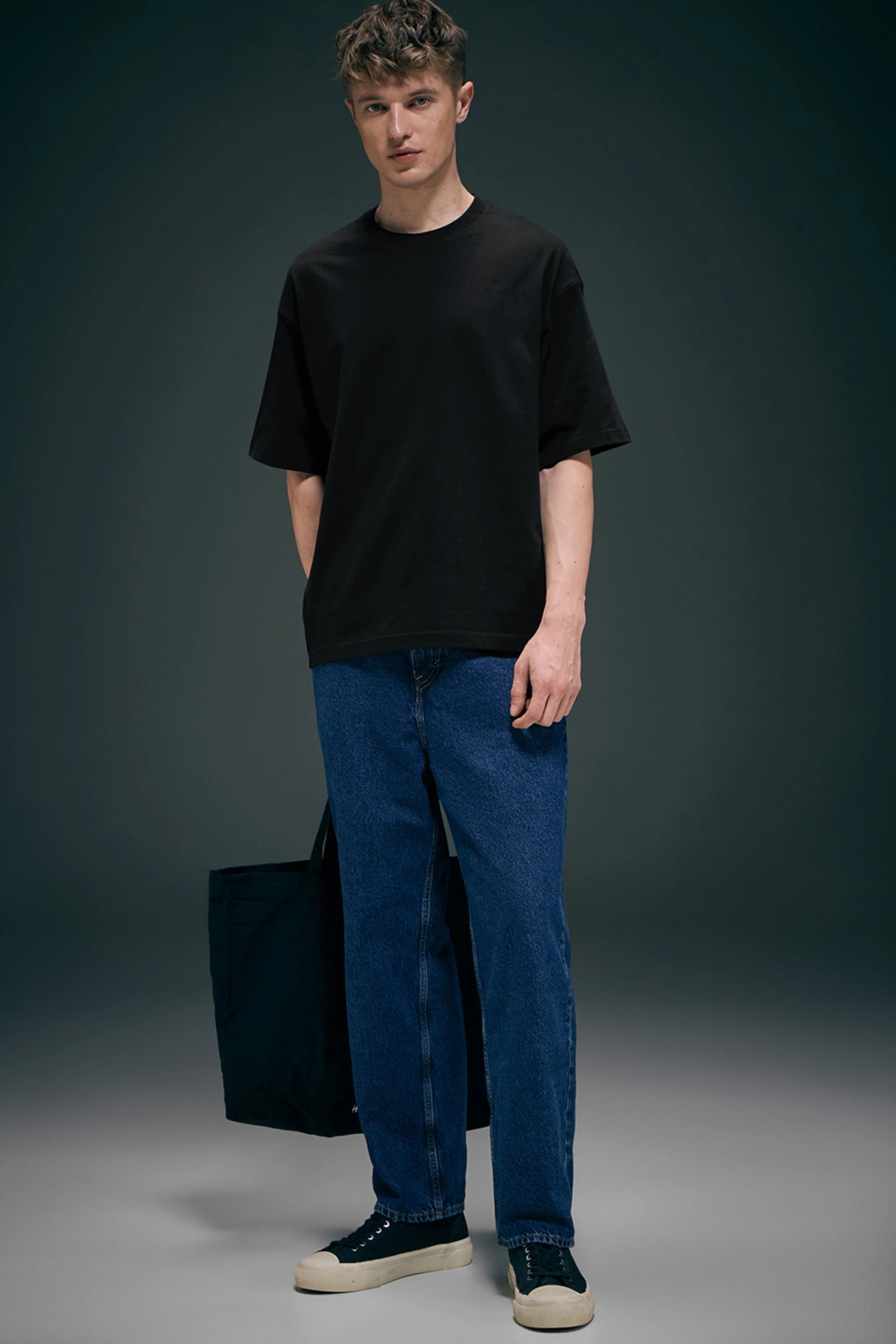 Black Oversized Drop Shoulder
